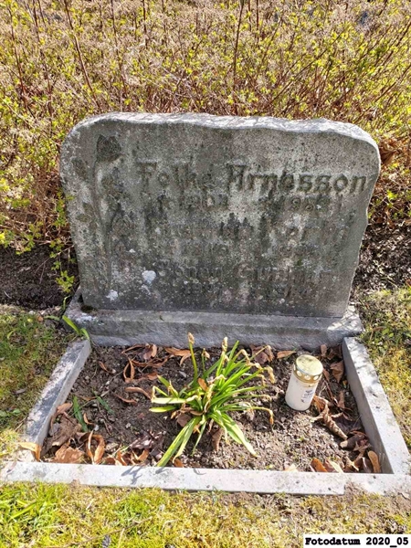 Grave number: 1 H C   424