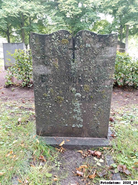 Grave number: 1 Ö 1    21