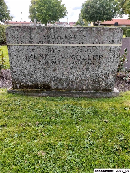 Grave number: 1 N UL   112-113