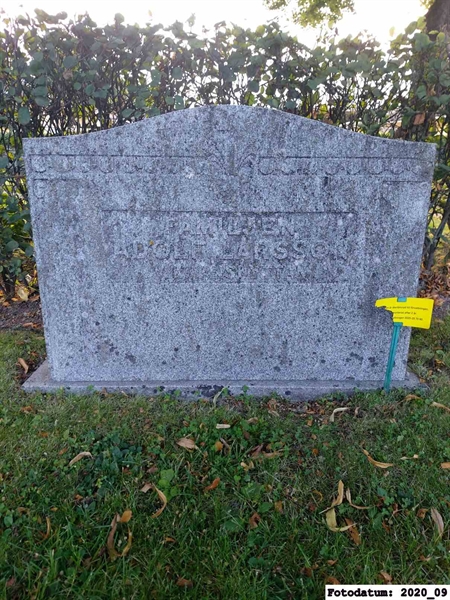 Grave number: 1 Ö 22    27