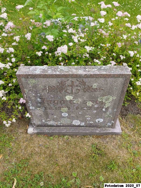 Grave number: 1 H M   120