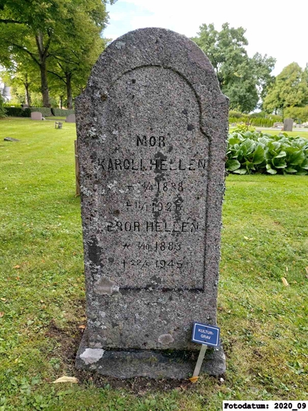 Grave number: 1 Ö 7    37