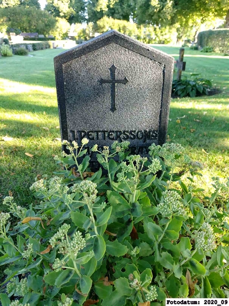 Grave number: 1 Ö 12   169