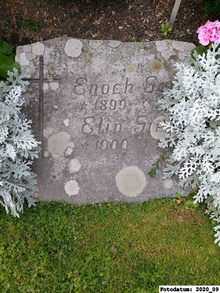 Grave number: 1 N UL   217