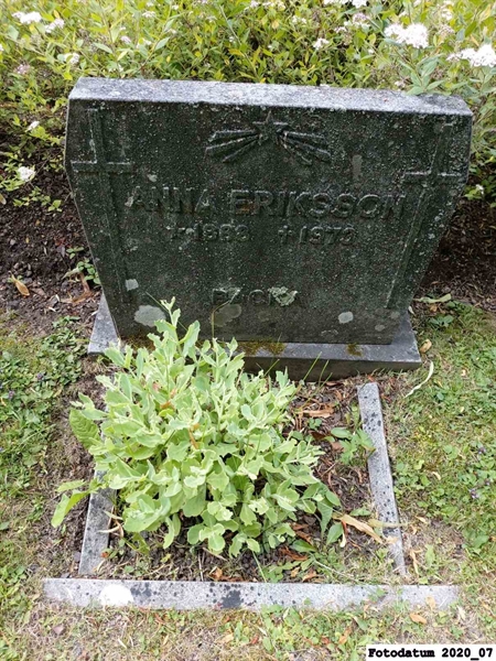 Grave number: 1 H M   103