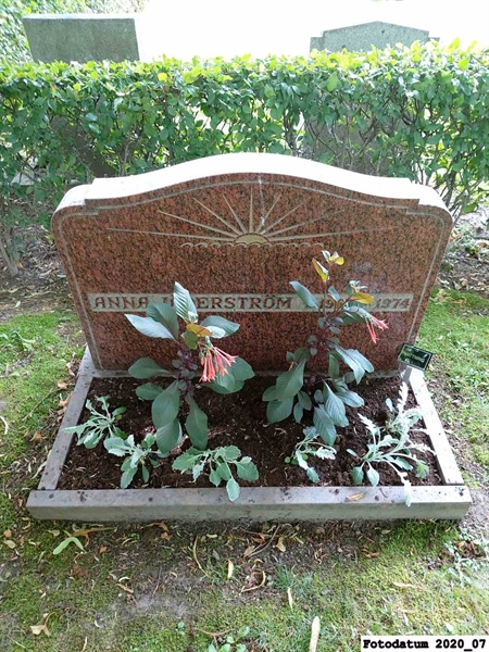 Grave number: 1 H M   187