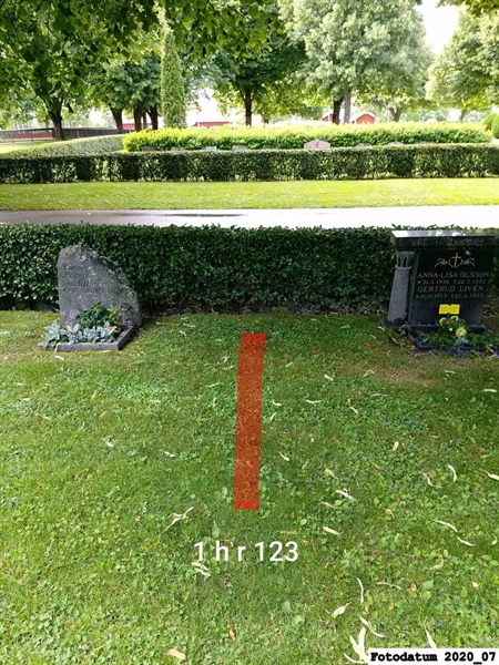 Grave number: 1 H R   123