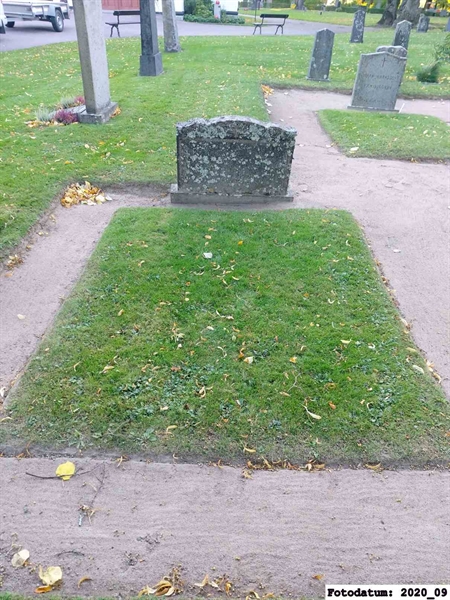 Grave number: 1 S   155