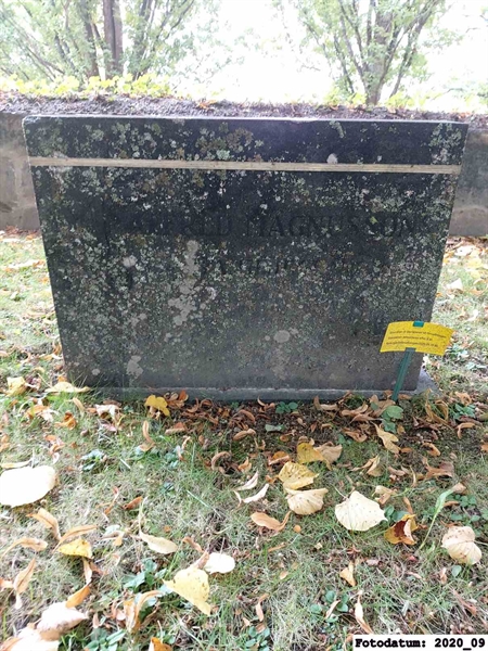 Grave number: 1 Ö 32   254