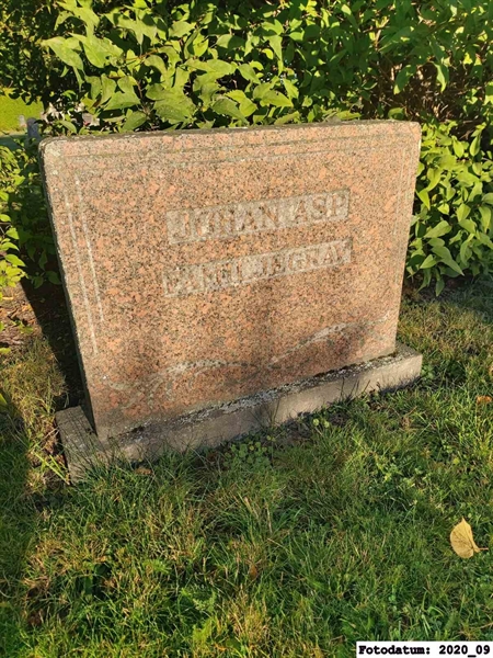 Grave number: 1 Ö 23    19