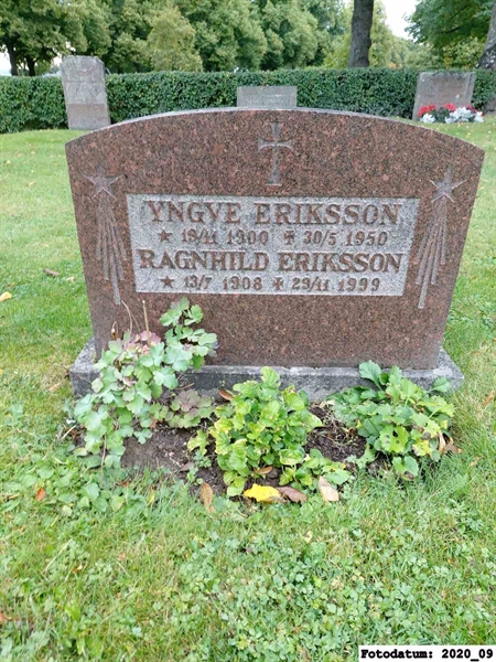 Grave number: 1 Ö 27   257