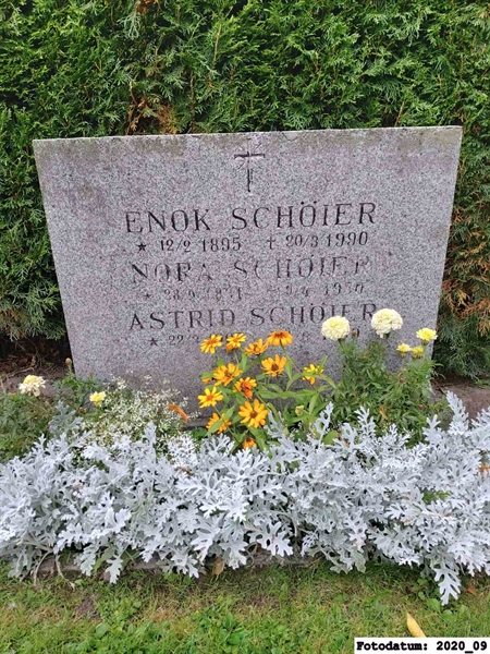 Grave number: 1 Ö 27   229B