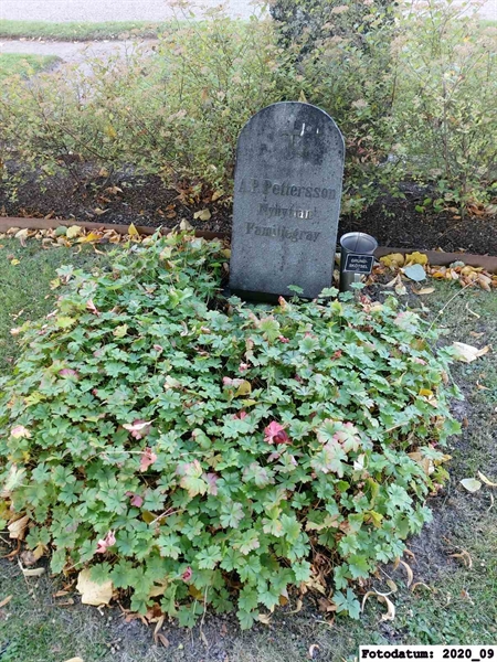 Grave number: 1 S   177