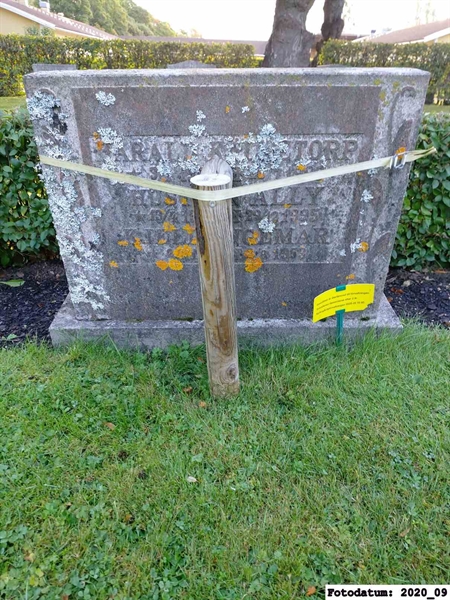 Grave number: 1 Ö 22    89