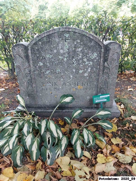 Grave number: 1 Ö 32   241