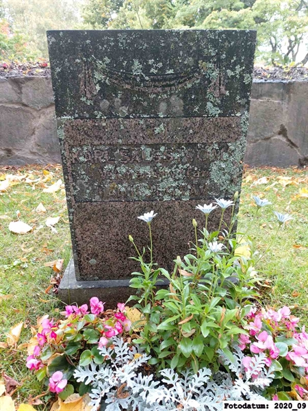 Grave number: 1 Ö 32   274