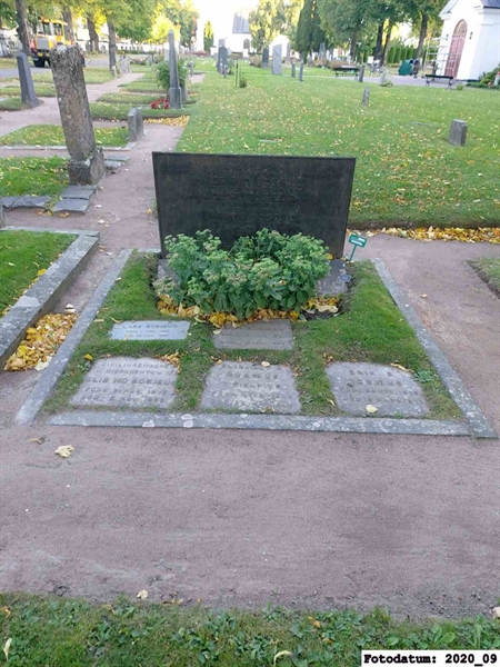 Grave number: 1 S   166