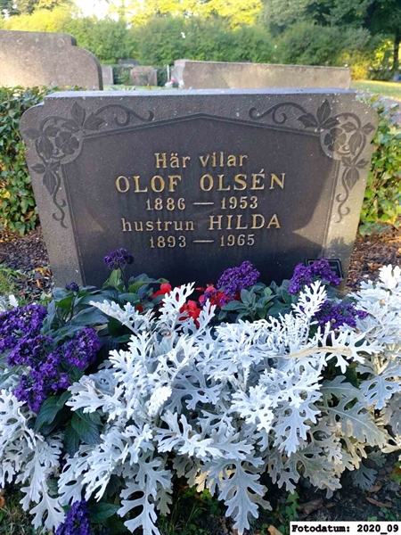 Grave number: 1 Ö 22    98