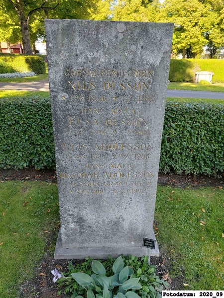 Grave number: 1 Ö 25    16