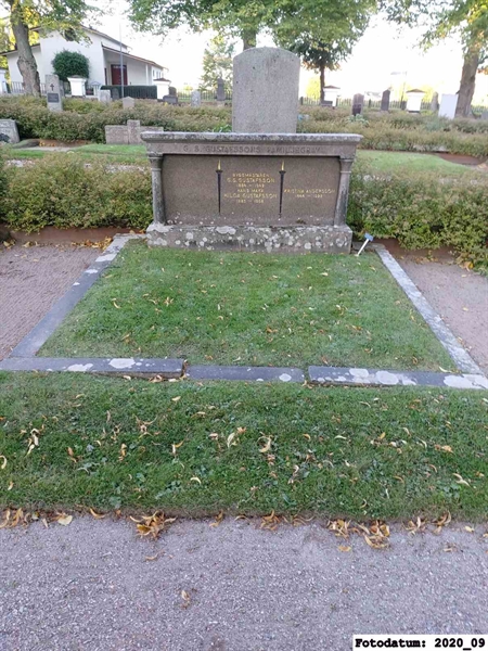 Grave number: 1 S   173