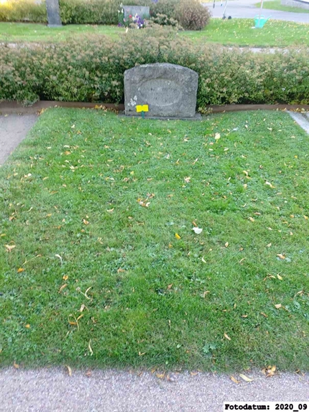 Grave number: 1 S   198