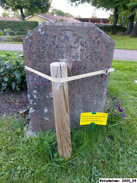 Grave number: 1 Ö 18    78