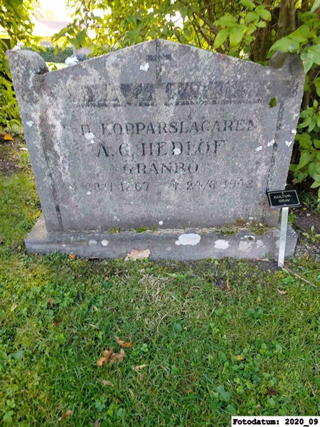 Grave number: 1 Ö 23     8