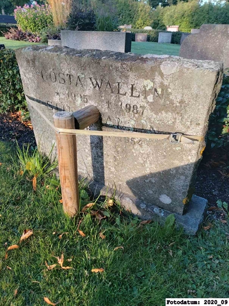 Grave number: 1 Ö 22    99