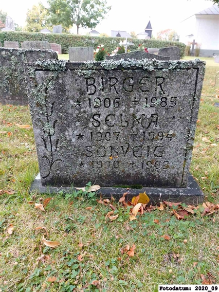 Grave number: 1 Ö 36   132V