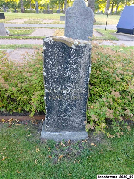 Grave number: 1 S   183A