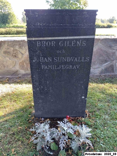 Grave number: 1 Ö 11    94