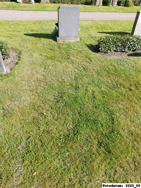 Grave number: 1 Ö 18   118