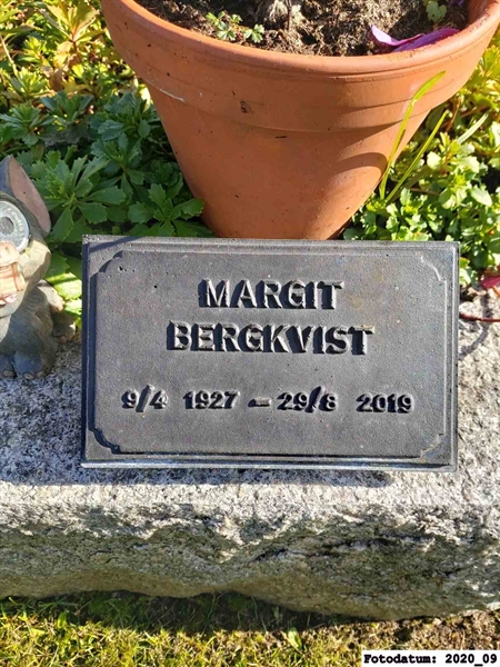 Grave number: 1 AG Båge    65