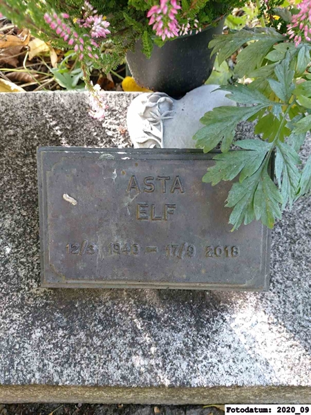 Grave number: 1 AG Ö3   130