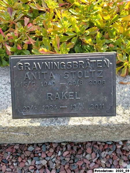 Grave number: 1 AG V   251