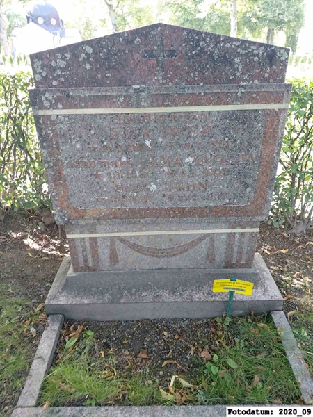 Grave number: 1 Ö 16    17