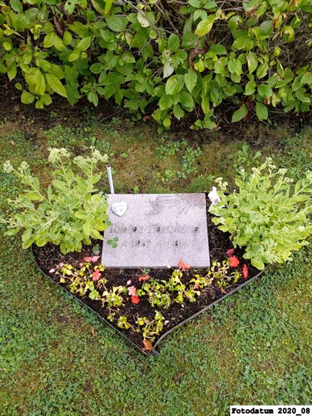 Grave number: 3 C 18    97