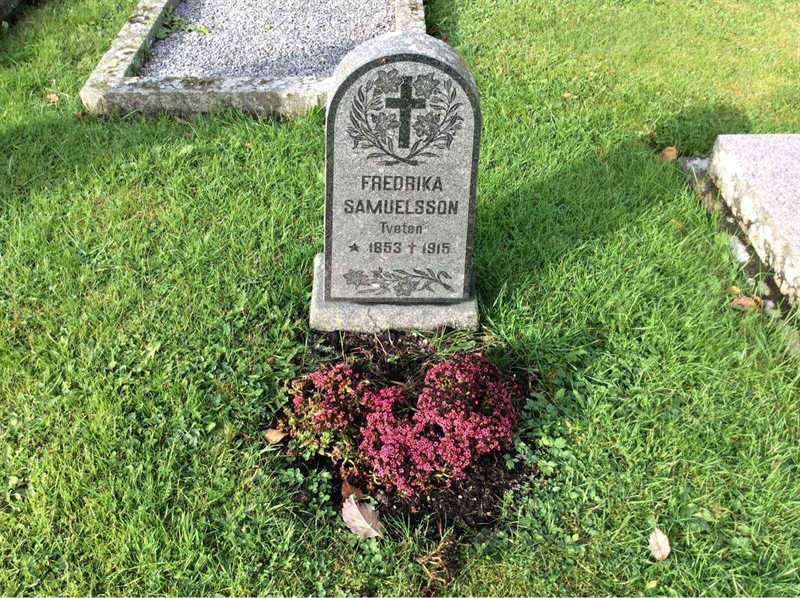 Grave number: KG 09   434