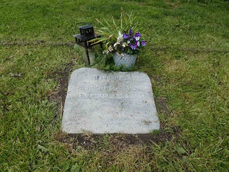 Grave number: SN U6     4