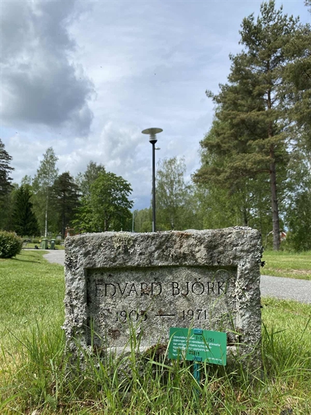 Gravnummer: 1 06 151