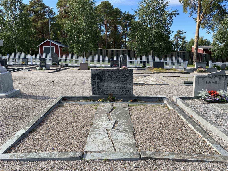 Gravnummer: 2 06   142