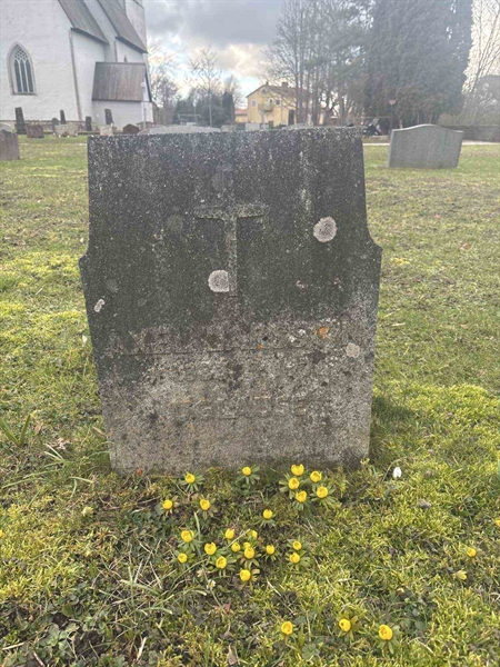 Grave number: E E 62