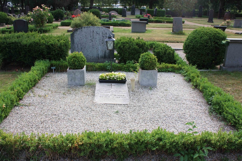 Grave number: Ö 04y     5, 6