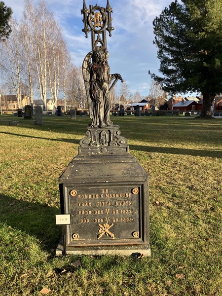 Hautatunnus: 2 A    18