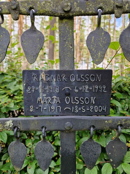 Grave number: 1 KV.9 382-383