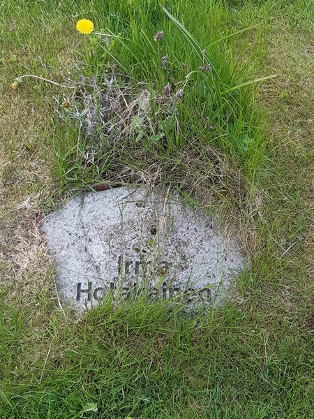 Grave number: KA 12    69