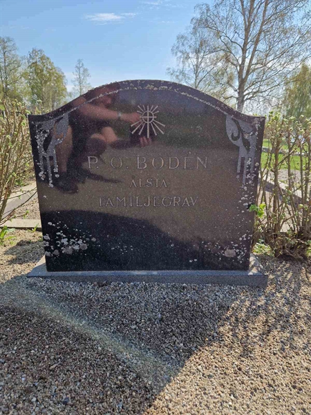 Grave number: 501 04 444-446