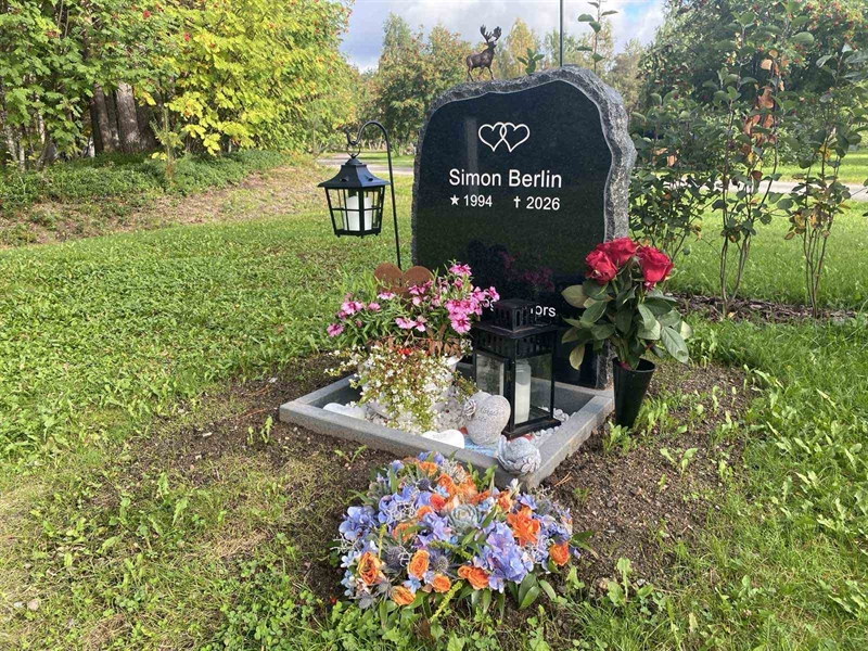 Grave number: 3 21   101