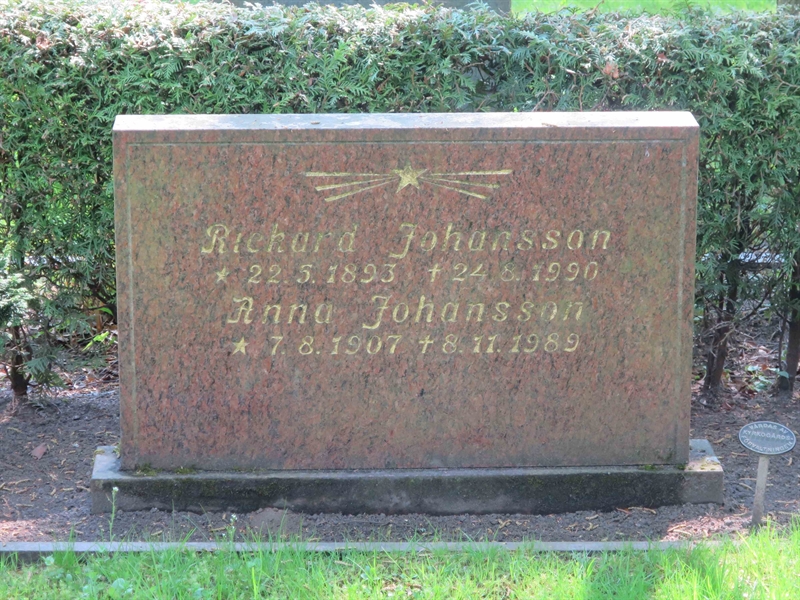 Grave number: HÖB 75    18