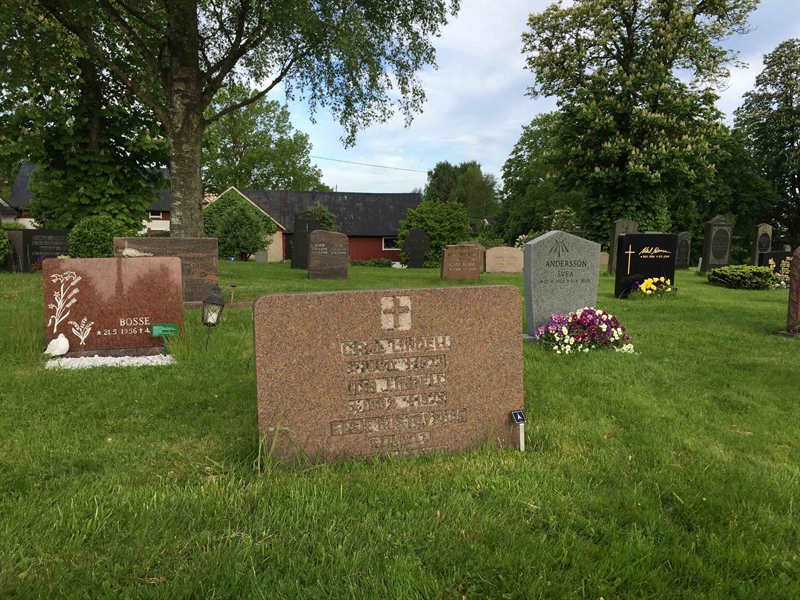 Grave number: ÖKK 1   200, 201, 202